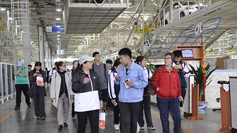 國企開放日，首都市民為北汽新能源“點(diǎn)贊”