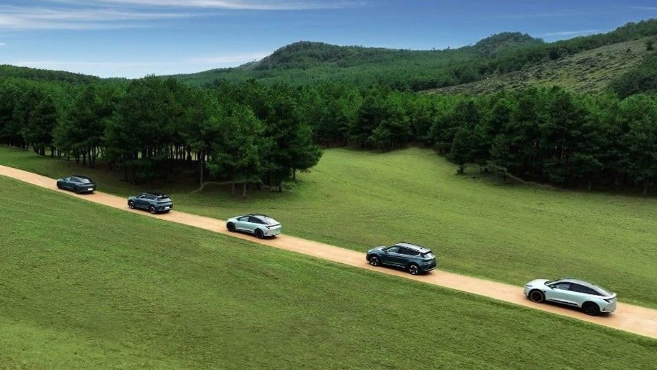 北汽攜手寧德時代、小米共建電芯工廠