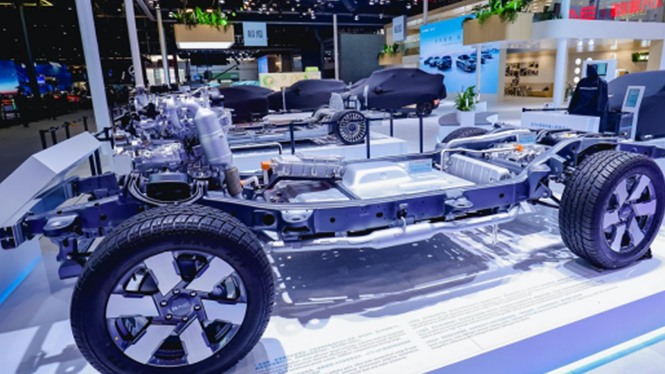 BJ30混動車油車價打透“質(zhì)價比” 北汽將“品質(zhì)平權(quán)”進行到底