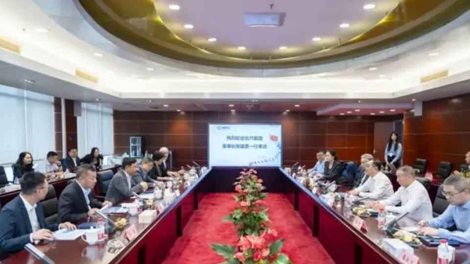 張建勇與福耀集團董事長曹暉會談,共啟合作新篇章